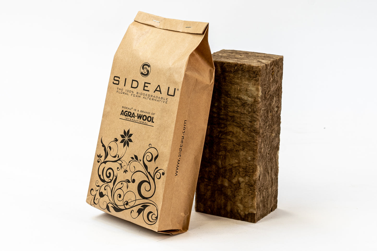 Sideau Biodegradable Floral Foam Alternative โ Single block displayed with a biodegradable bag from the 16-bag set.